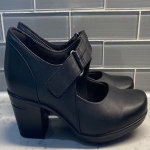 Excellent Condition Clarks Emslie Lulin Black Mary Jane Shoes Size 6